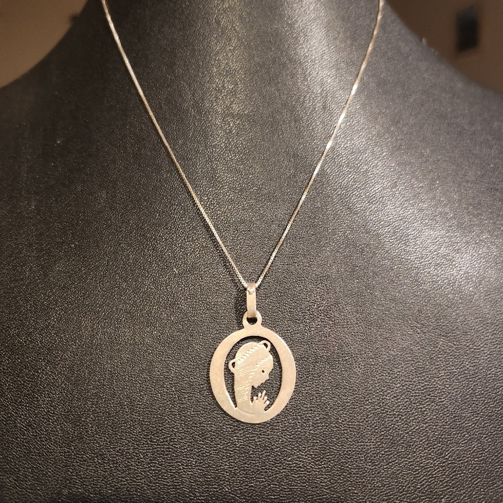 925 Sterling Silver necklace with Virgin Mary in Prayer Pendant